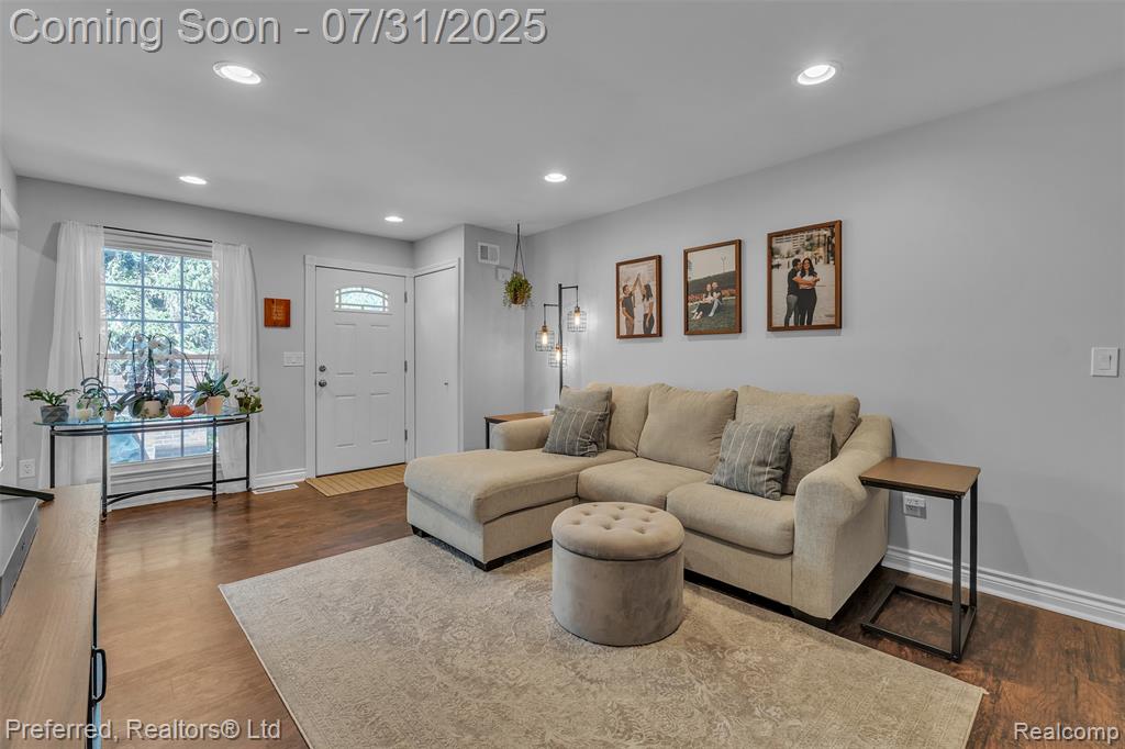 725 Eastwind Drive, Canton, MI 48188 — Photo 11