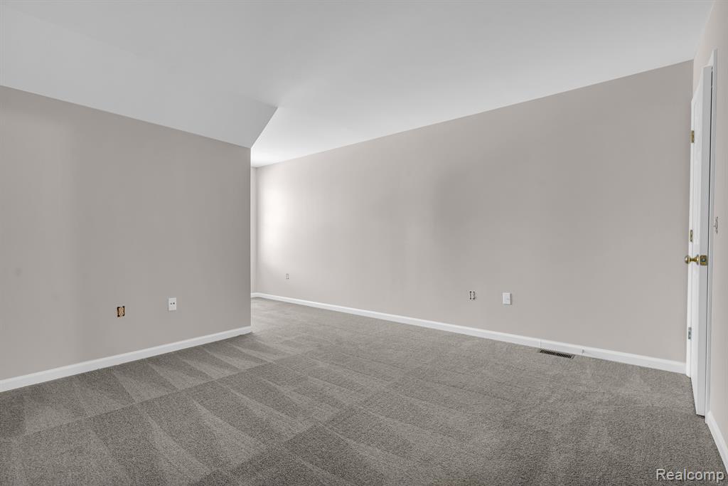 41699 Mitchell Road, Novi, MI — Photo 18