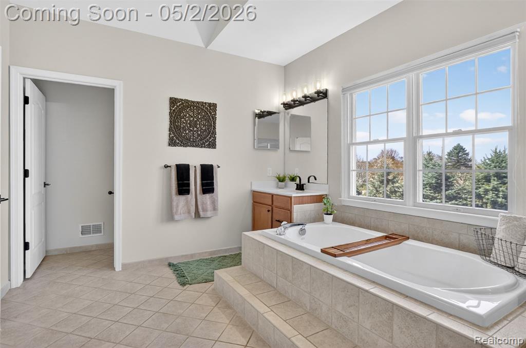 3060 Exeter Drive, Milford, MI 48380 — Photo 48