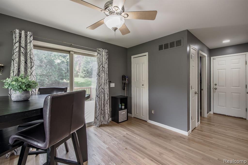 880 Frank Road, Lake Orion, MI 48362 — Photo 15