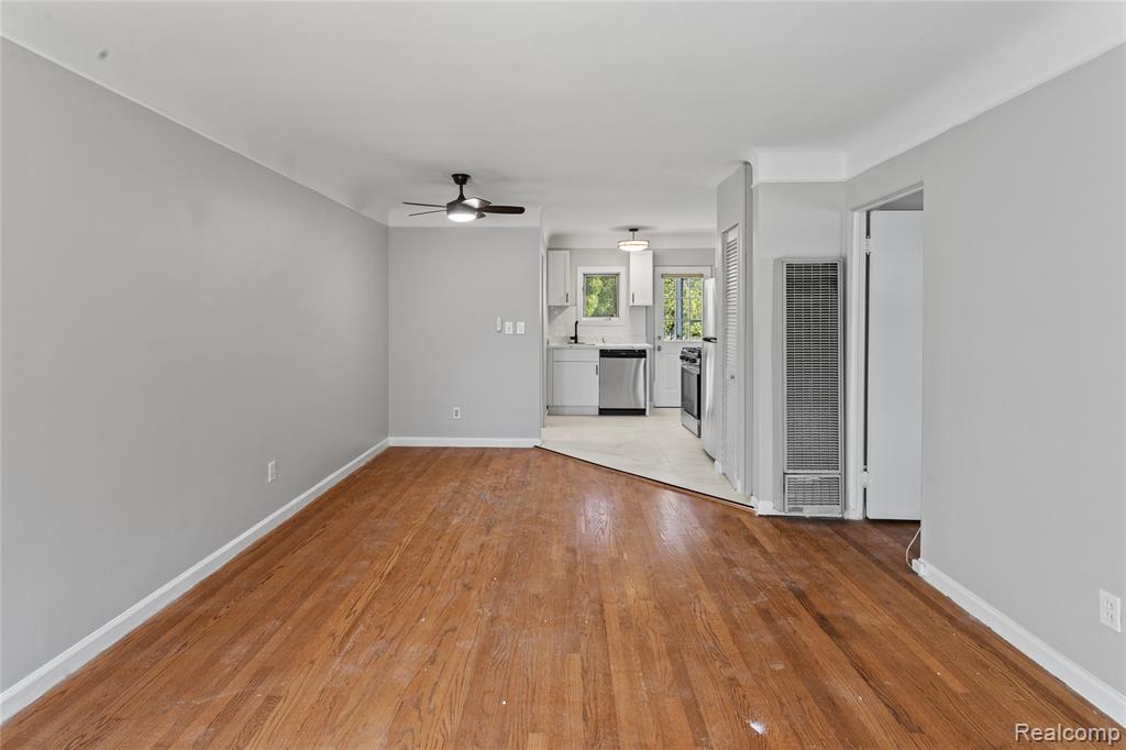 505 Main Street S, Clawson, MI — Photo 20