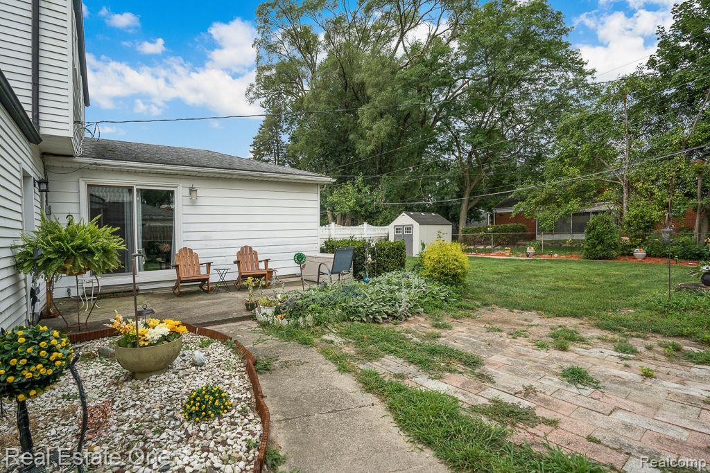 39553 Rambler Drive, Sterling Heights, MI 48313 — Photo 34