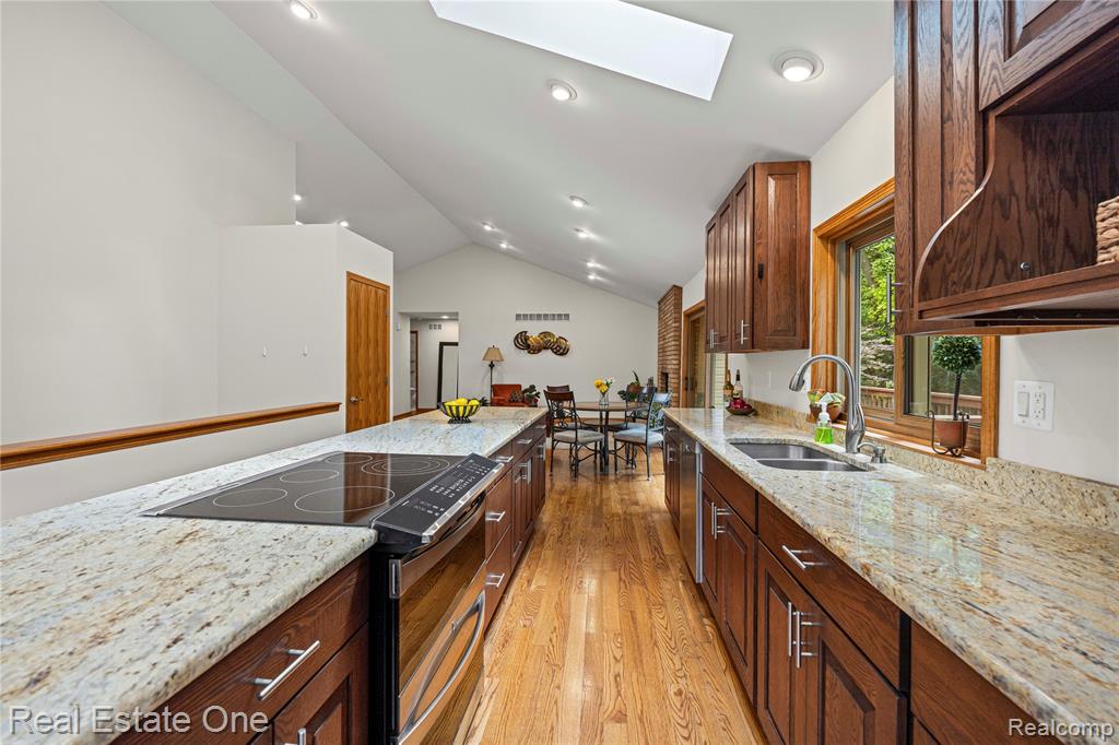 9611 Klais Road, Clarkston, MI 48348 — Photo 20