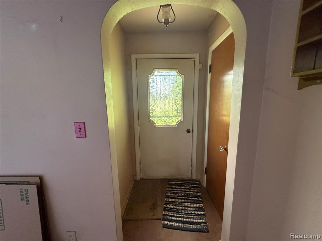 4204 Weston Drive, Burton, MI 48509 — Photo 10