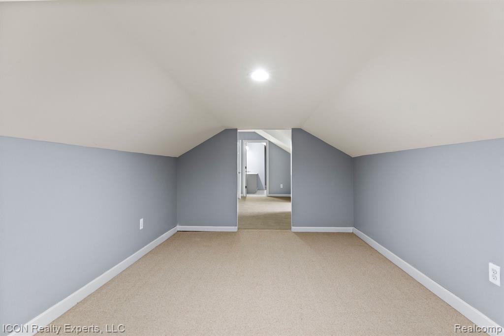 5580 HEGEL Road, Goodrich Vlg, MI — Photo 41