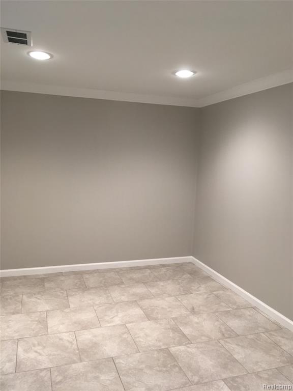 6719 VACHON Drive, Bloomfield Hills, MI — Photo 28