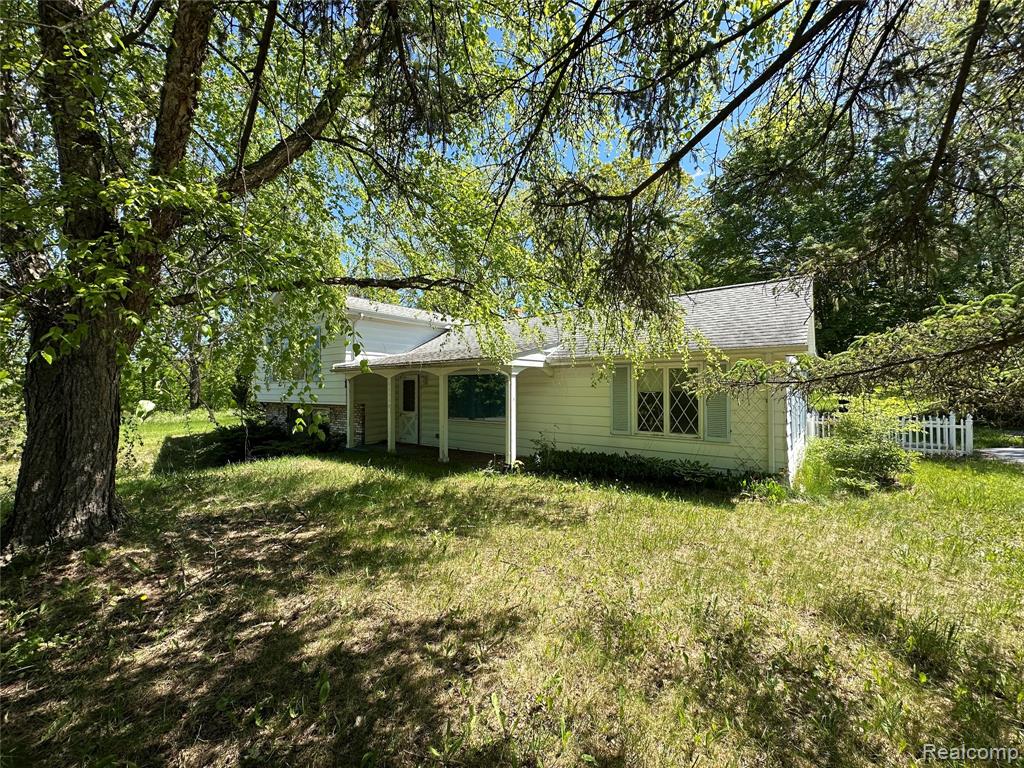 11116 N Bray Road, Clio, MI 48420 — Photo 4