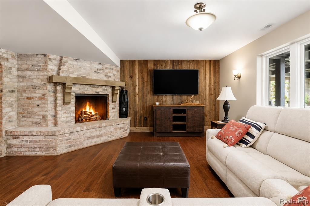 9095 S Saginaw Road, 8, Grand Blanc, MI 48439 — Photo 50