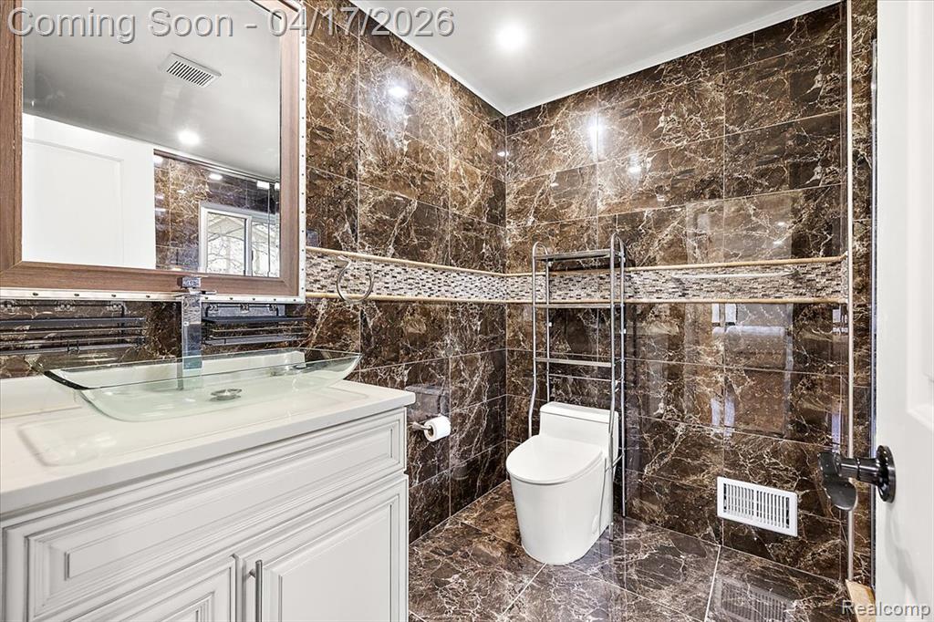 34765 Northland Drive, Livonia, MI, 48152