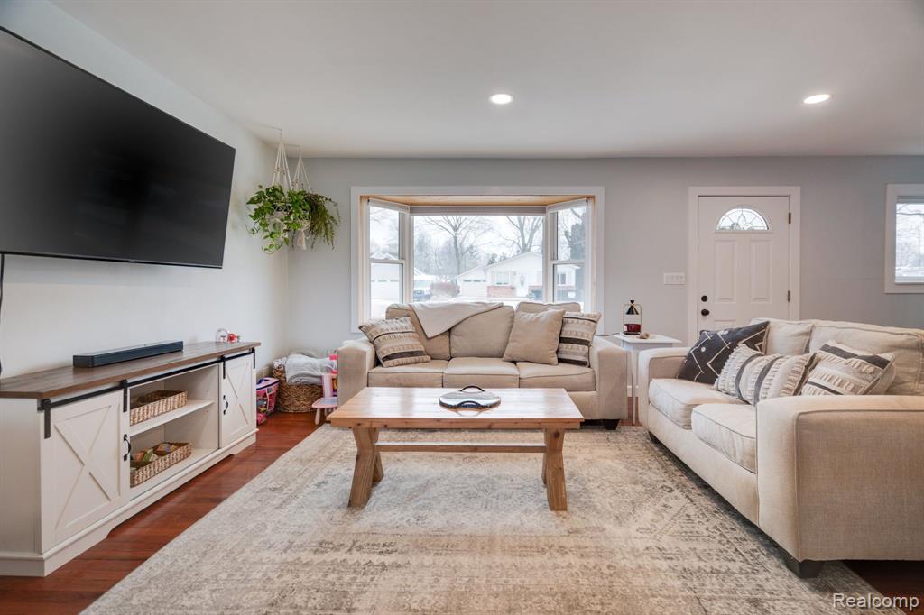 271 FAIRGROVE Street, Romeo, MI 48065 — Photo 13