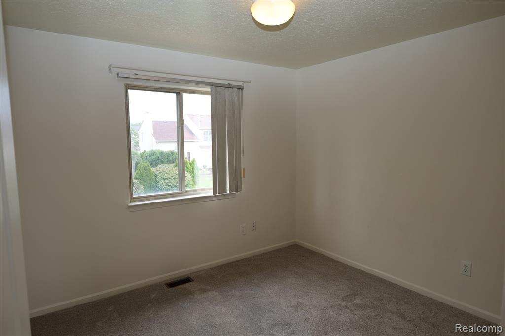 3361 Milcroft Court, Canton, MI 48188 — Photo 25