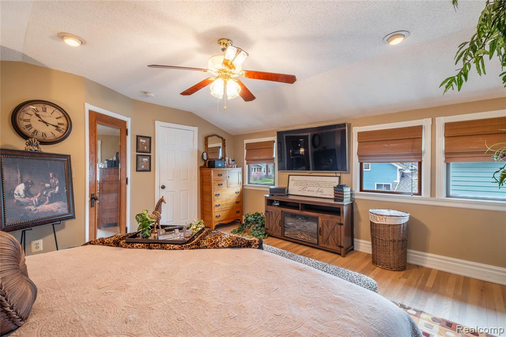 208 W Rockwell Street, Fenton, MI 48430 — Photo 19