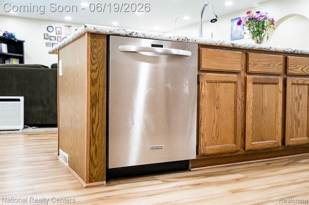 5223 Woodlane Road, Clarkston, MI 48348 — Photo 17