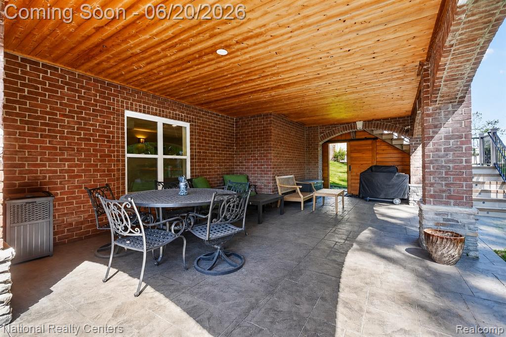 58160 International Drive, South Lyon, MI 48178 — Photo 54