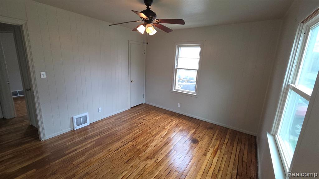 733 Vermilya Avenue, Flint, MI 48507 — Photo 14