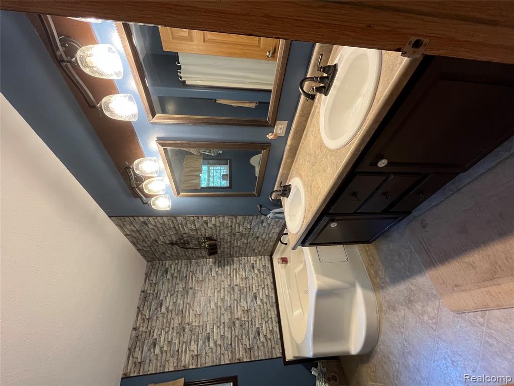 28524 Elwell Road, Belleville, MI 48111 — Photo 48