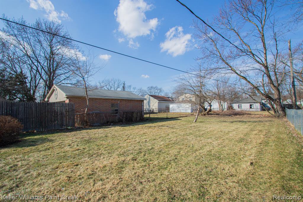 8493 Jewett Avenue, Warren, MI 48089 — Photo 21