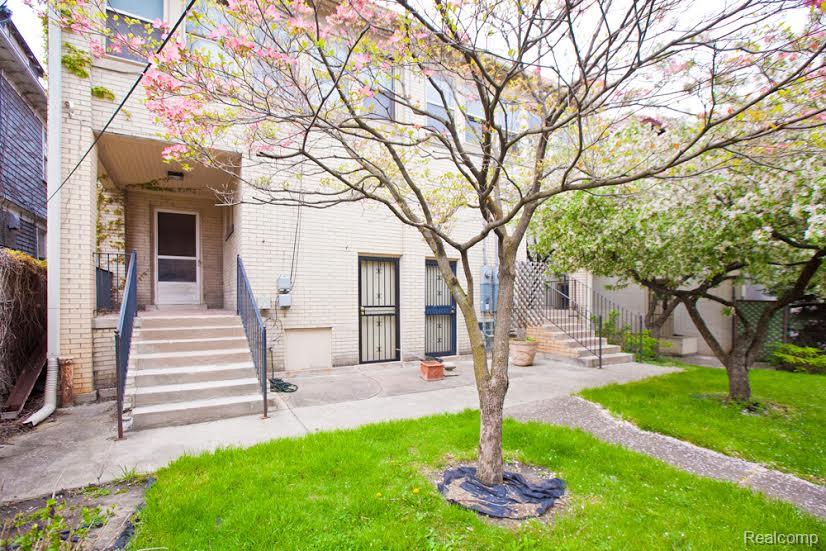 7880 Van Dyke Place, Detroit, MI 48214 — Photo 25