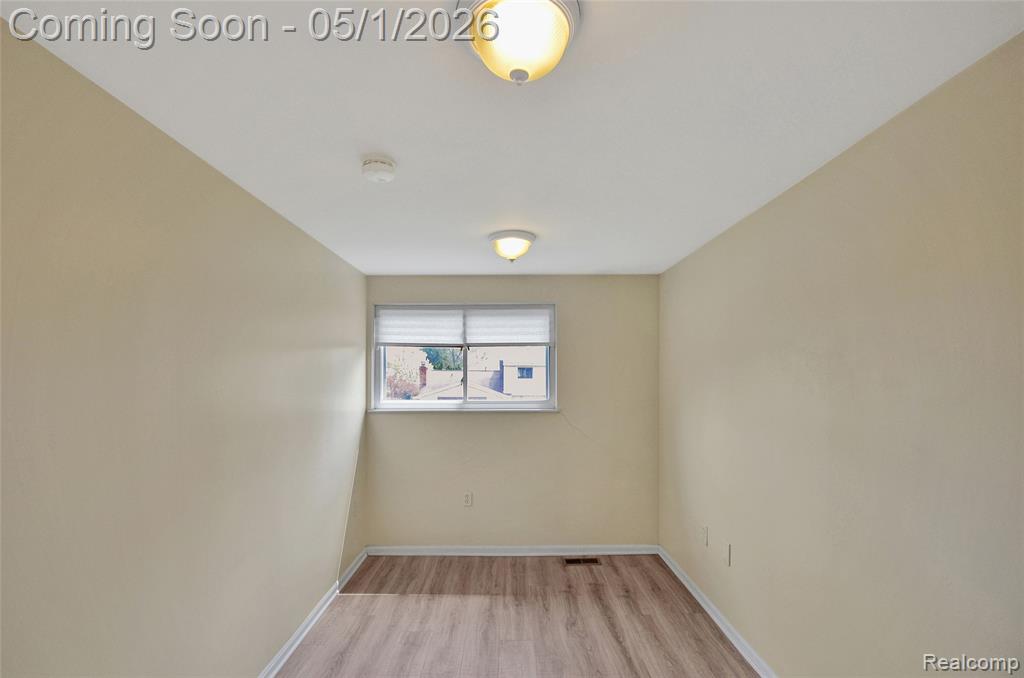 1100 Shallowdale Drive, Troy, MI 48085 — Photo 27