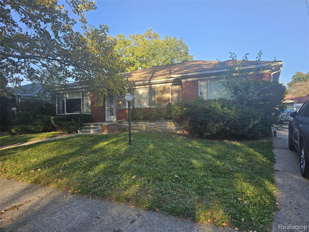 20266 Saint Marys Street, Detroit, MI 48235