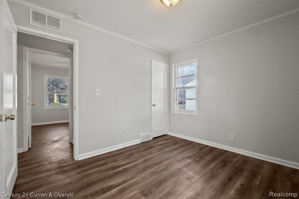 545 HUDSON Street, Ypsilanti, MI 48198 — Photo 14