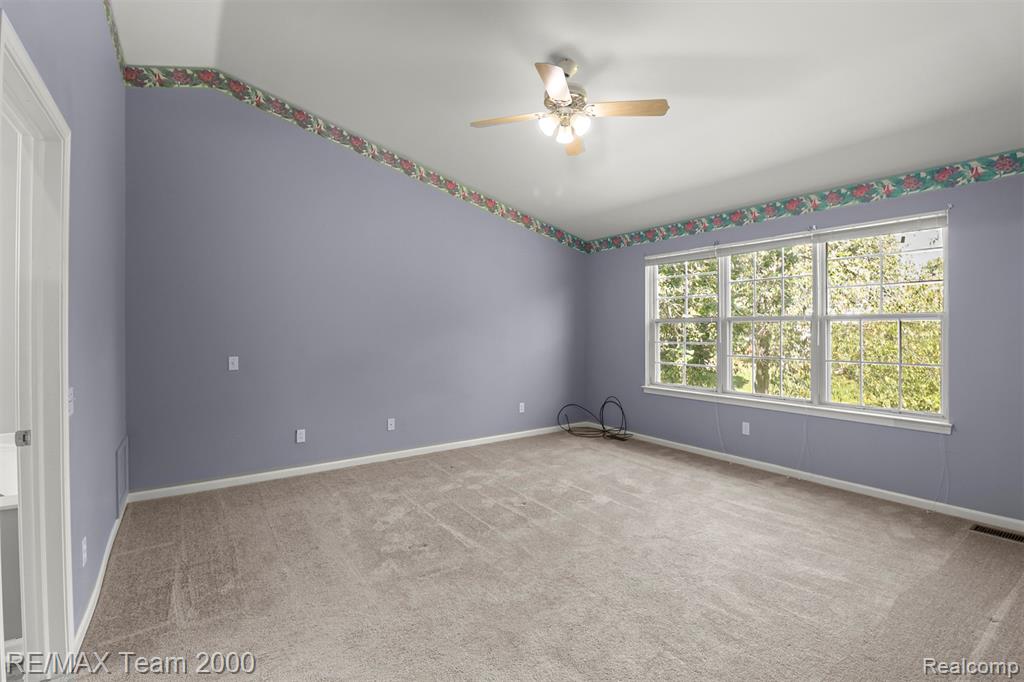 45225 Yorkshire Drive, Novi, MI — Photo 23