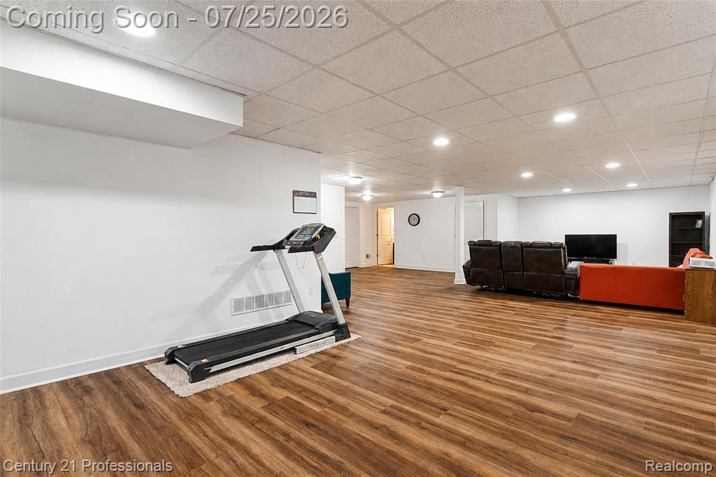 27089 Maxwell Court, Novi, MI — Photo 52