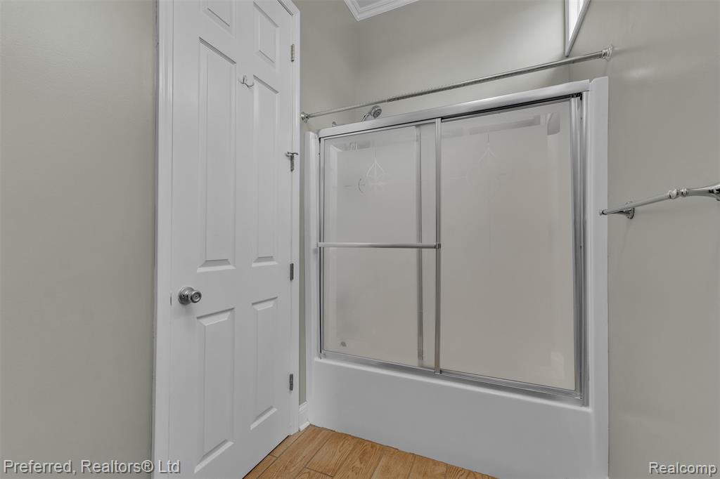 985 Watersedge Court, Oxford, MI 48371 — Photo 46