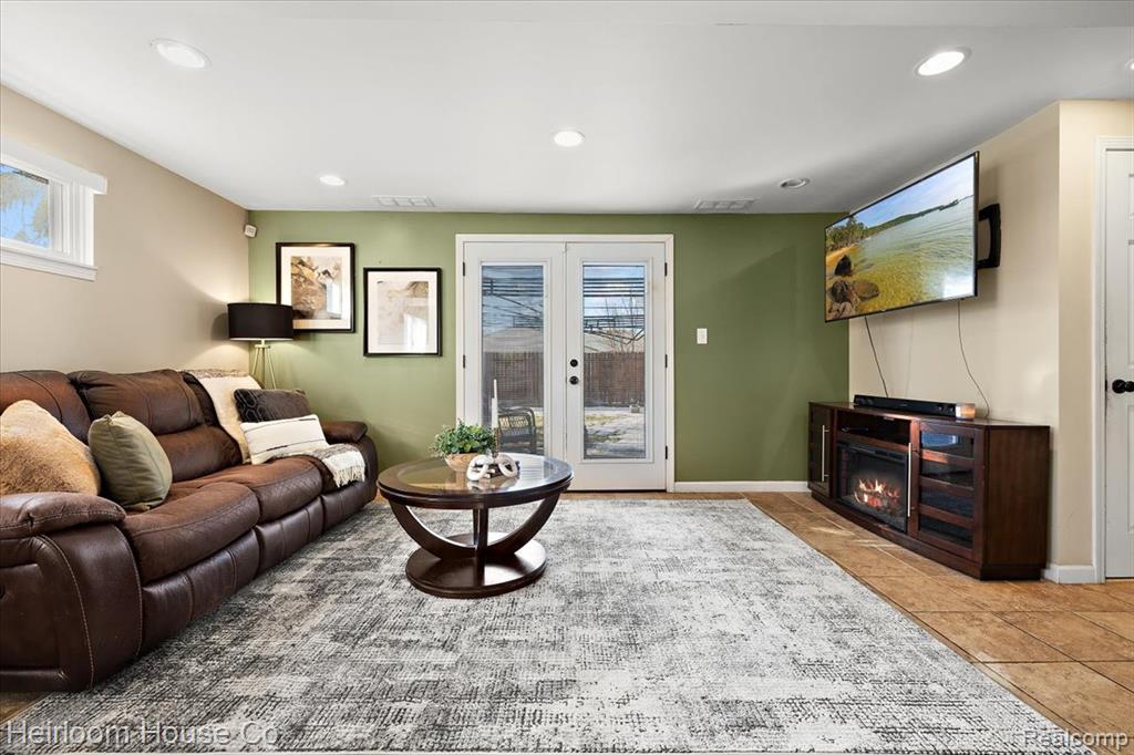 8915 Sioux, Redford, MI 48239 — Photo 3