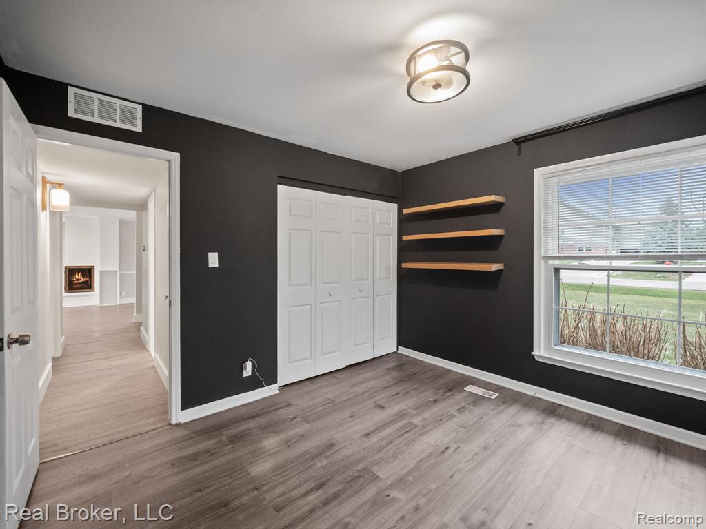 1909 Marie Circle, Bloomfield Hills, MI 48302 — Photo 14