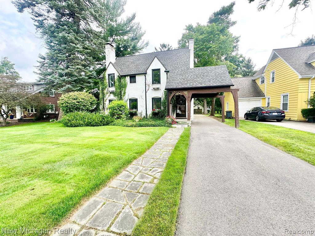622 CLARK Street, Owosso, MI 48867 — front exterior