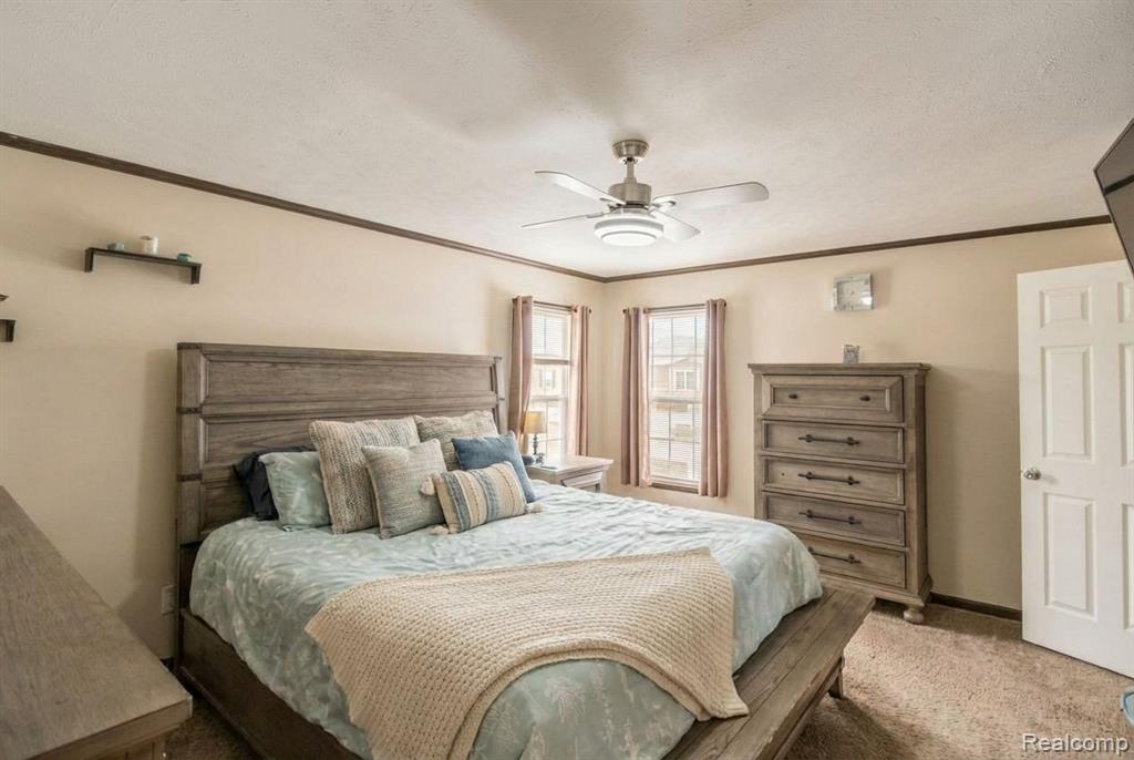 29400 Meadow, Gibraltar, MI — Photo 11