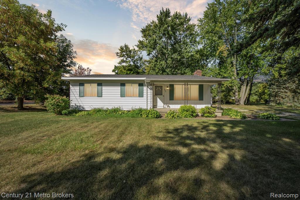 4460 Torrey Road, Flint, MI 48507 — Photo 2