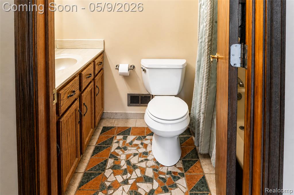 11119 Garrett Drive, Fowlerville, MI 48836 — Photo 19