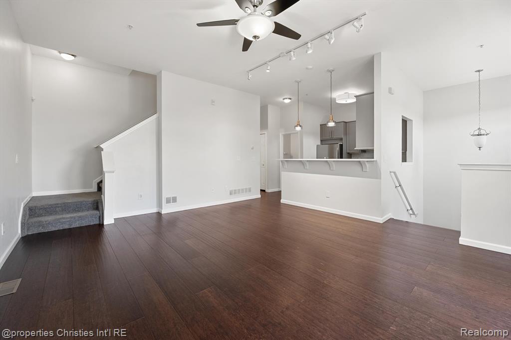 39771 ROCKCREST Circle, Northville, MI — Photo 8