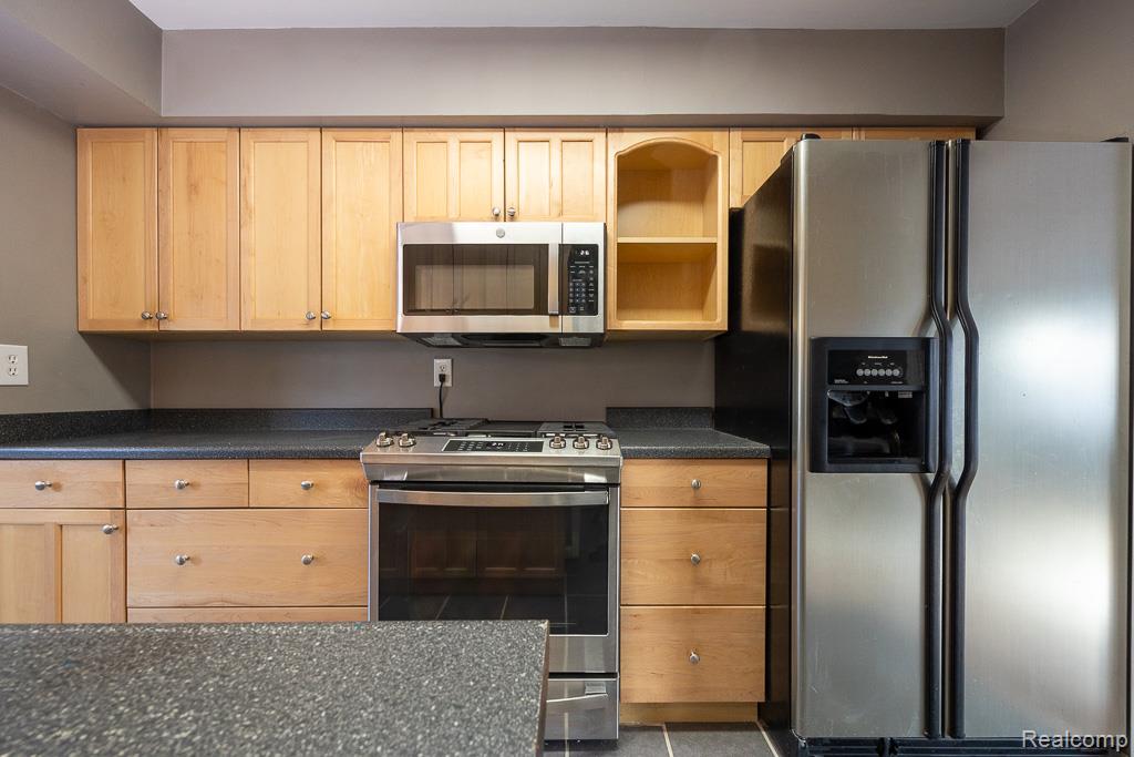 743 E Liberty Street, Milford, MI 48381 — Photo 5