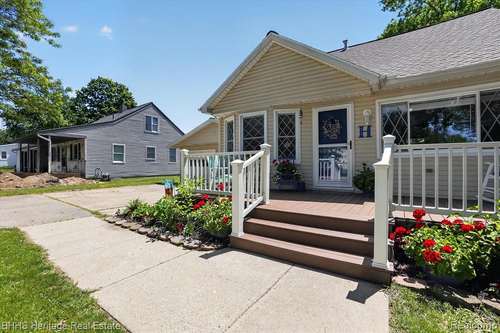 242 Monroe Street, Webberville, MI 48892 — Photo 2