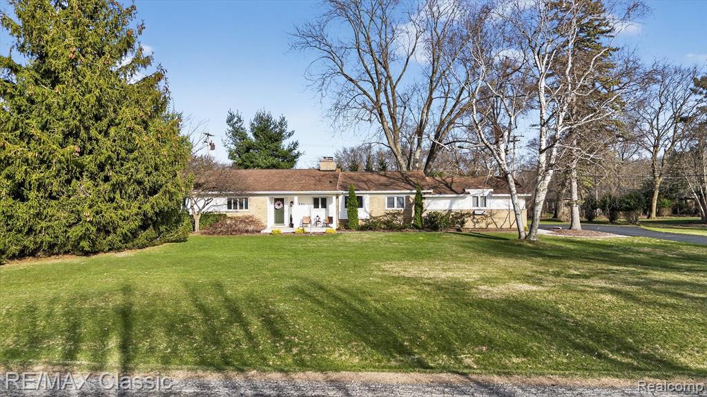 4731 Pickering Road, Bloomfield Hills, MI 48301 — Photo 55