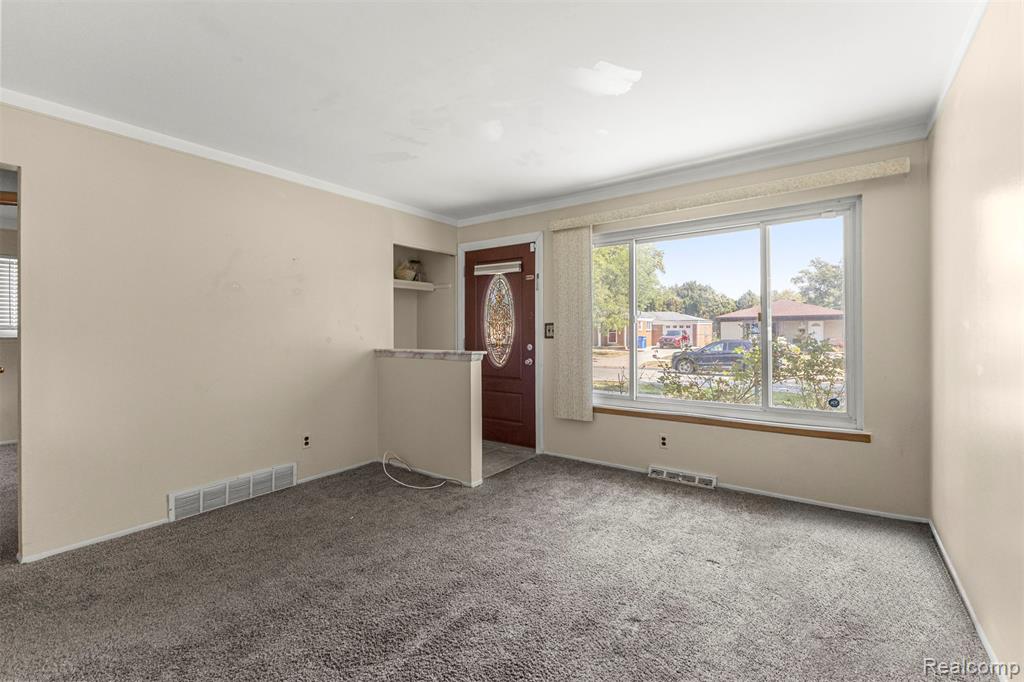 6131 N Evangeline Street, Dearborn Heights, MI 48127 — Photo 5