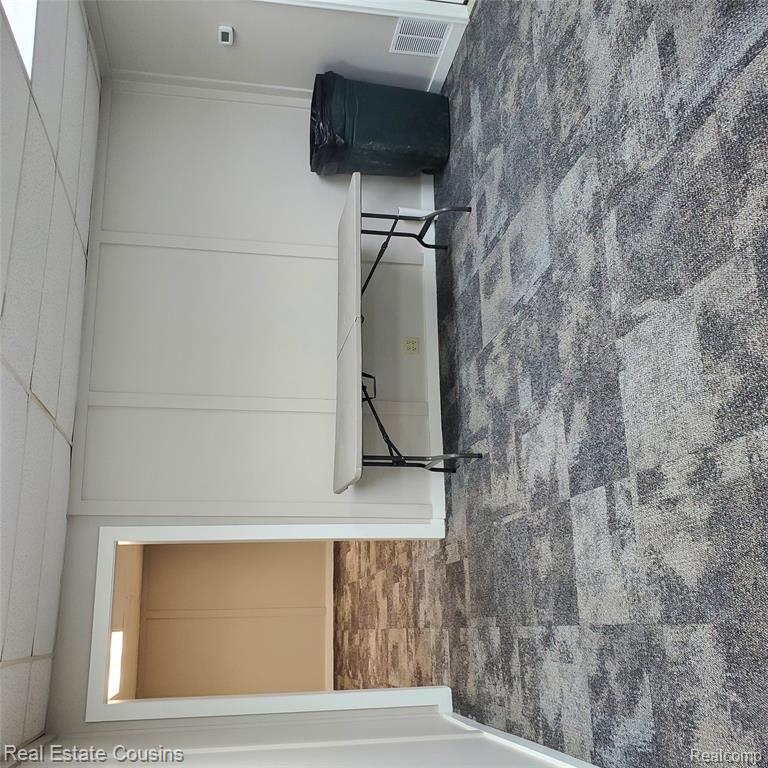 4235 Fenton Road S, Burton, MI 48529 — Photo 11