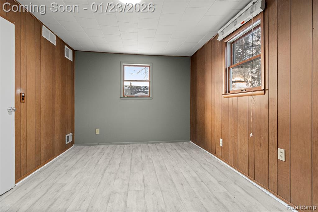 5903 N Silvery Lane, Dearborn Heights, MI 48127 — Photo 25