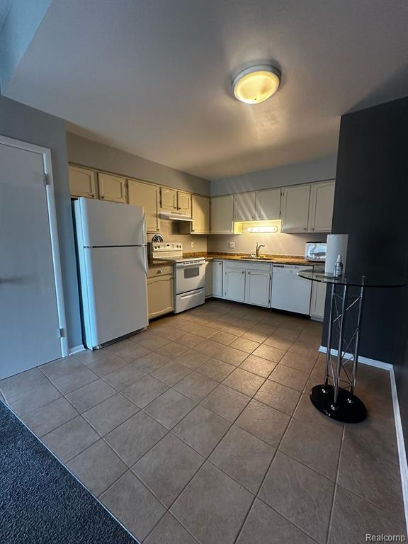 868 N ADAMS Road, Birmingham, MI 48009 — Photo 8