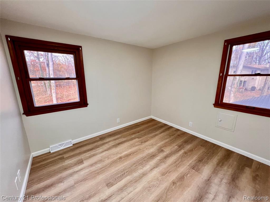 9421 Mapletree Drive, Plymouth, MI 48170 — Photo 11
