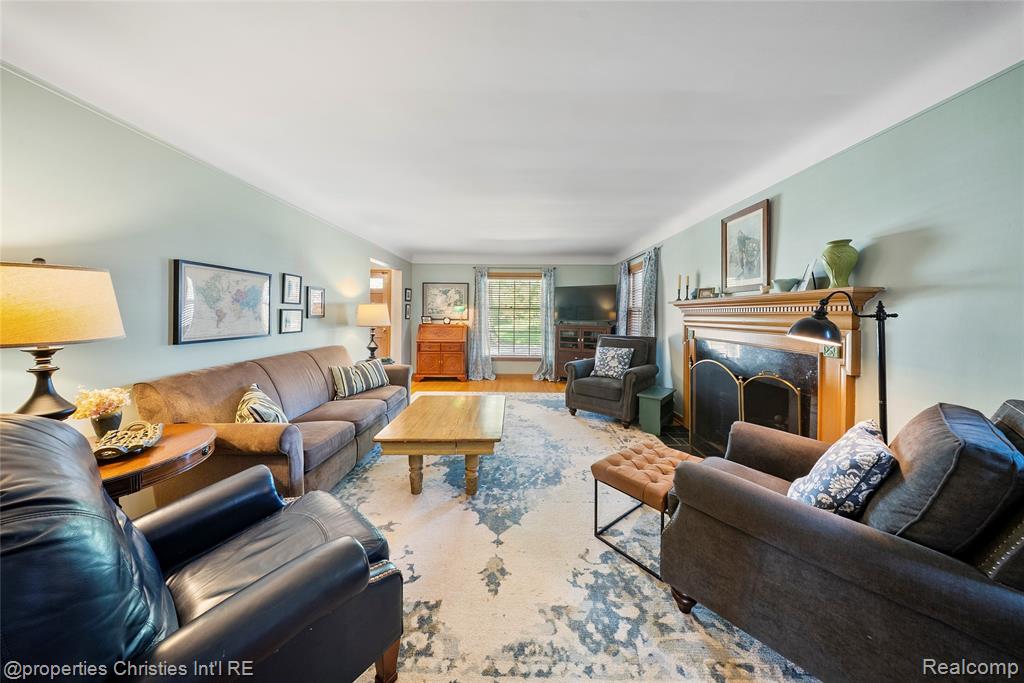 713 Claremont Street, Dearborn, MI 48124 — Photo 7