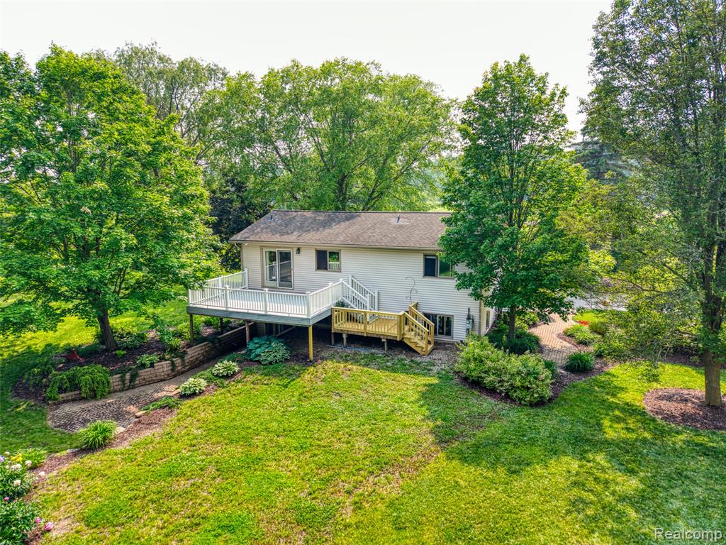 56901 Appaloosa Lane, South Lyon, MI 48178 — Photo 6