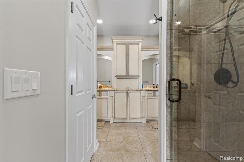 3301 Mann Road, Clarkston, MI, 00000