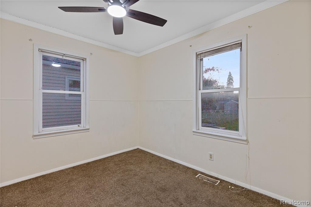 4168 Kingston Street, Dearborn Heights, MI 48125 — Photo 10