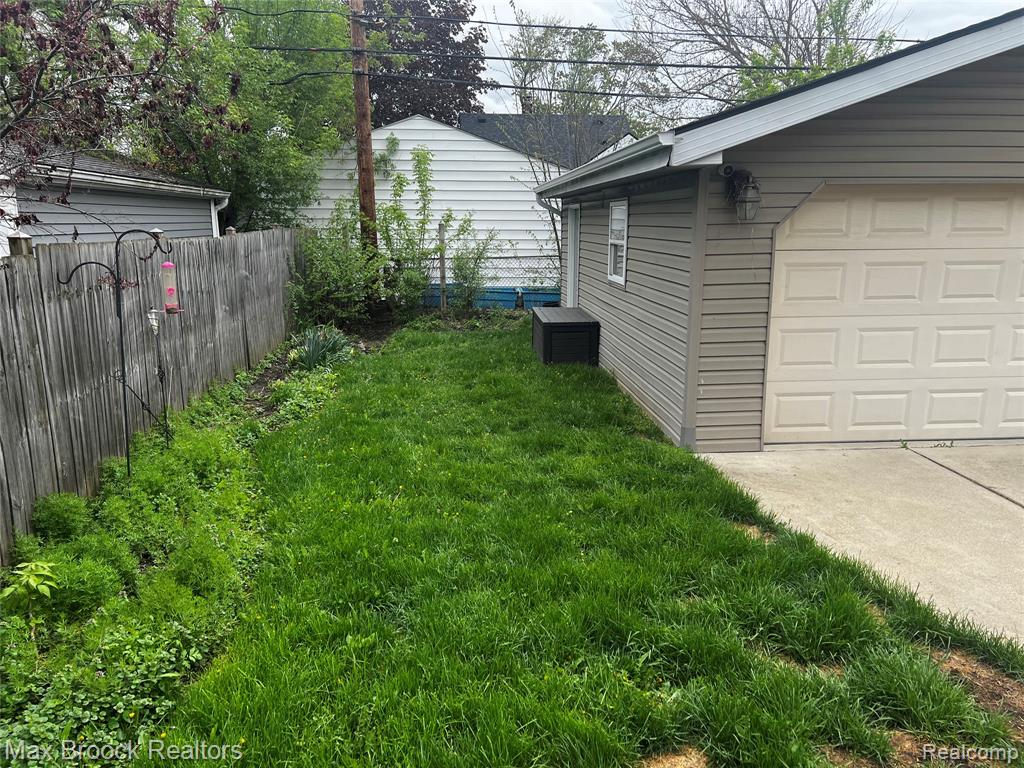 3515 Phillips Avenue, Berkley, MI 48072 — Photo 24