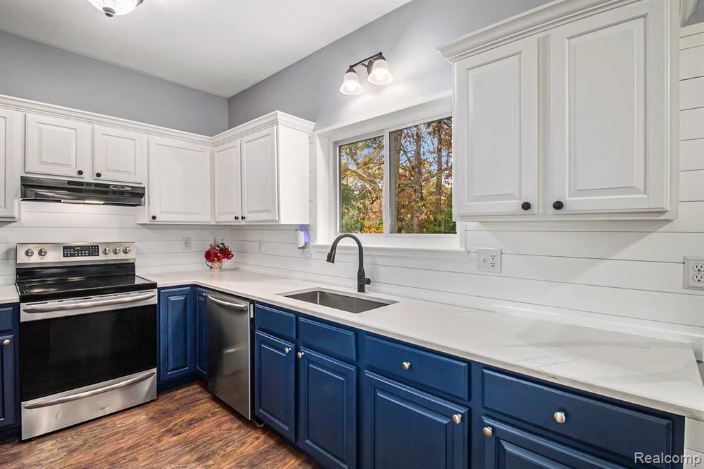 3289 Hilltop Drive, Holly, MI 48442 — Photo 14