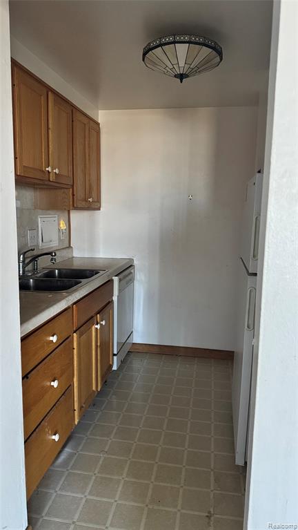 1300 E Lafayette Street, 1609, Detroit, MI 48207 — Photo 6